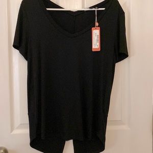 Wantable Top Slit Back
